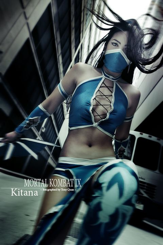 Illustration for article titled Where People Look Like Mortal Kombat Characters (and Xenosaga Goes to the Beach)